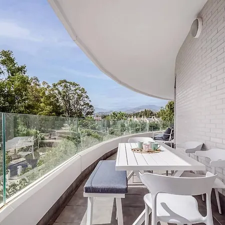 Modern 2 Bedroom Rooftop Pool + Gym Rdr328 דירה מארבלה